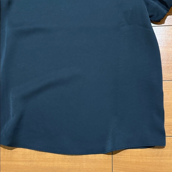 Chic Black Puff Sleeve Blouse - Picture 4 of 6